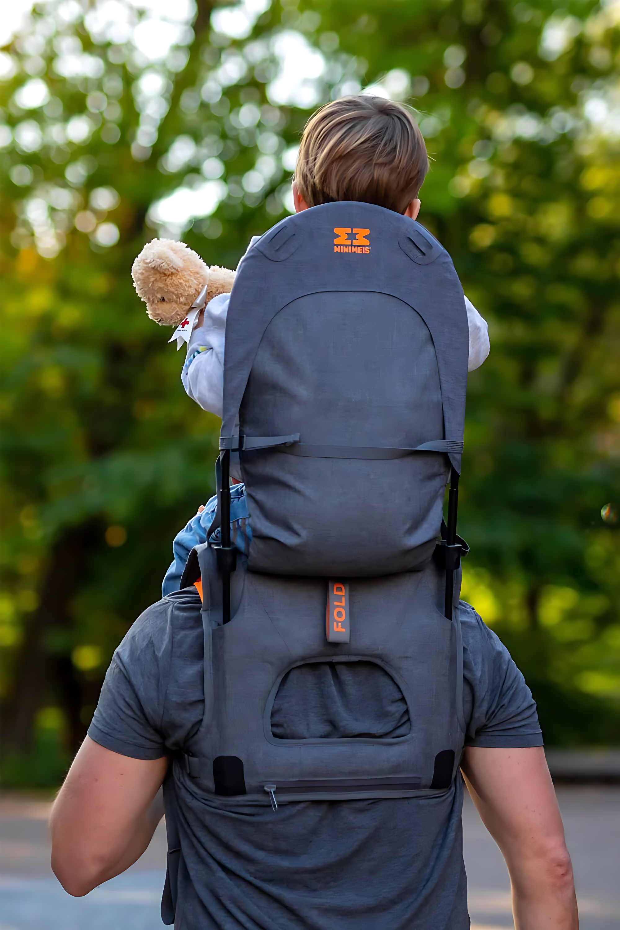 Minimeis_G4_blue_rear-kid